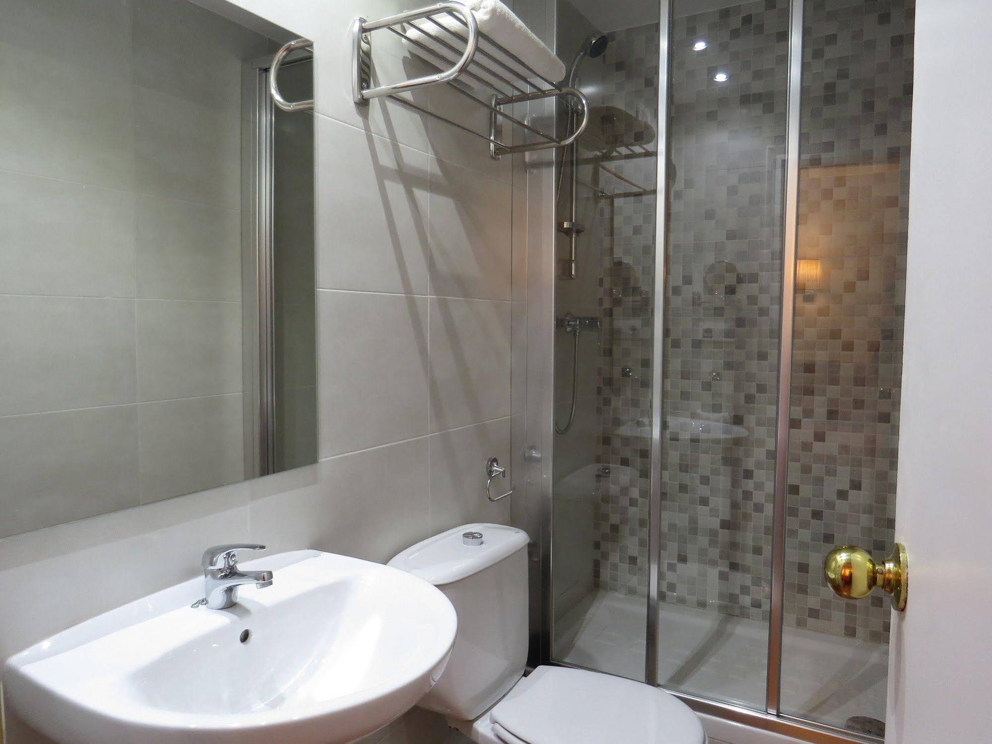 Barcelona City Rooms