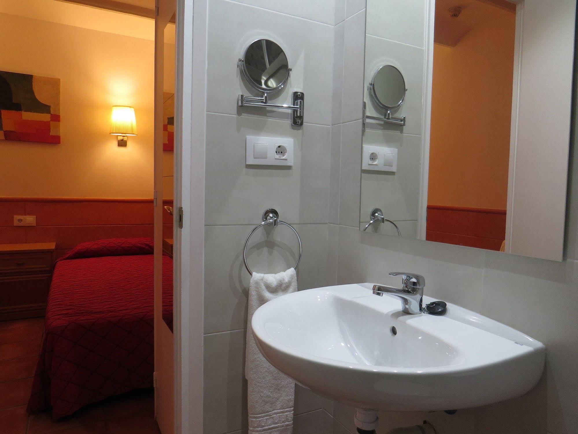 Barcelona City Rooms