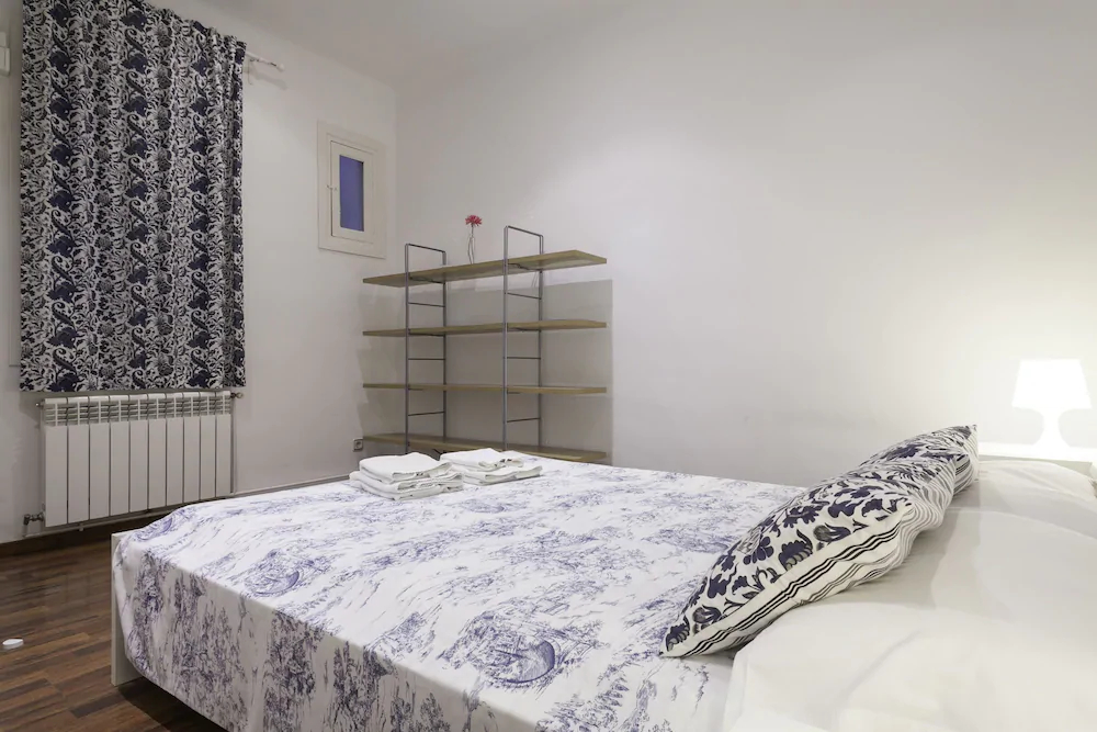 Barcelona Comtal Apartments
