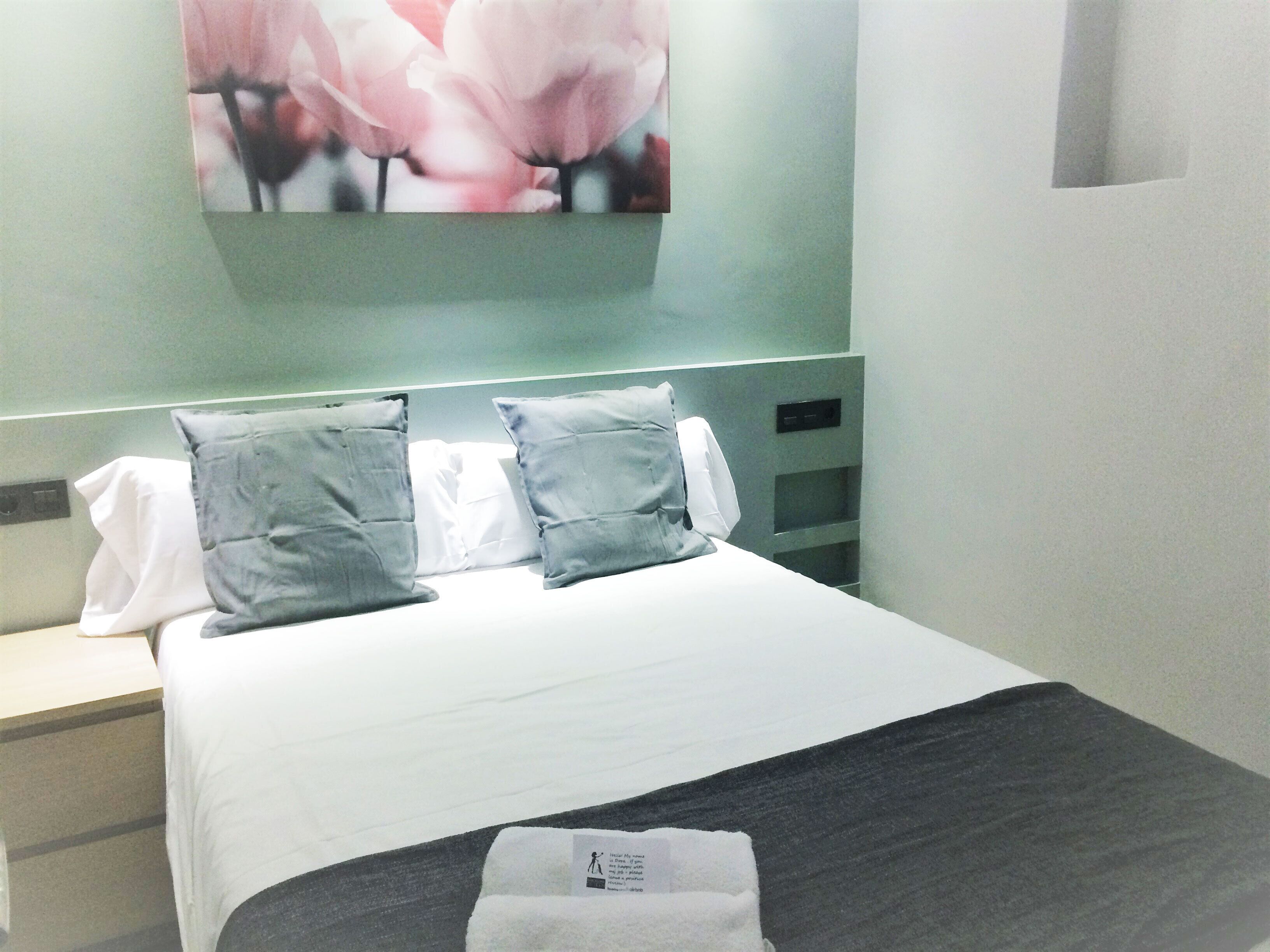 Barcelona Fifteen Luxury Hostel