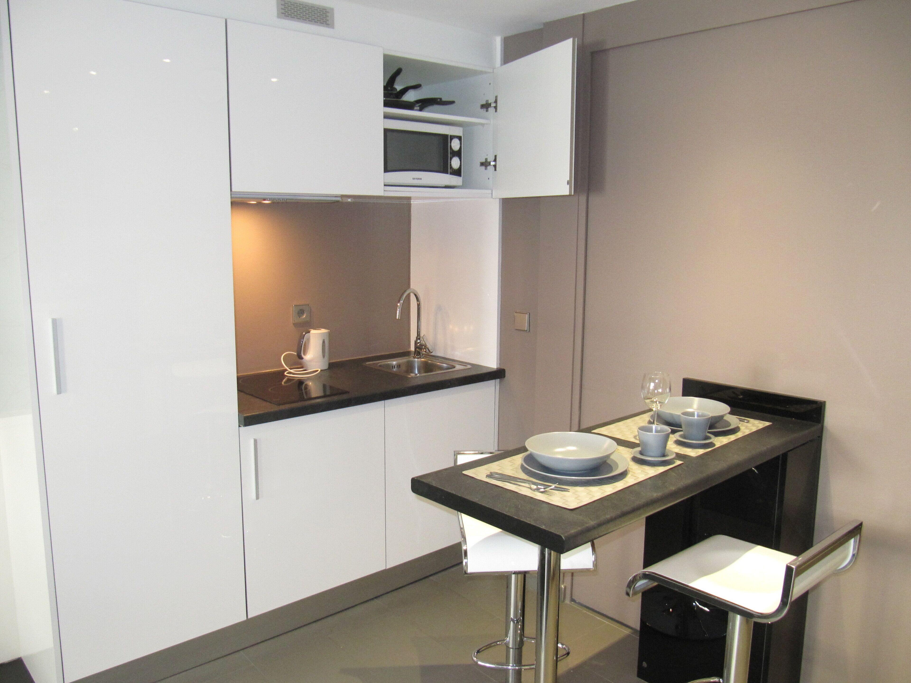 Barcelona Fifteen Luxury Hostel