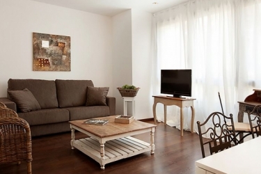 Bas Apartments Gracia