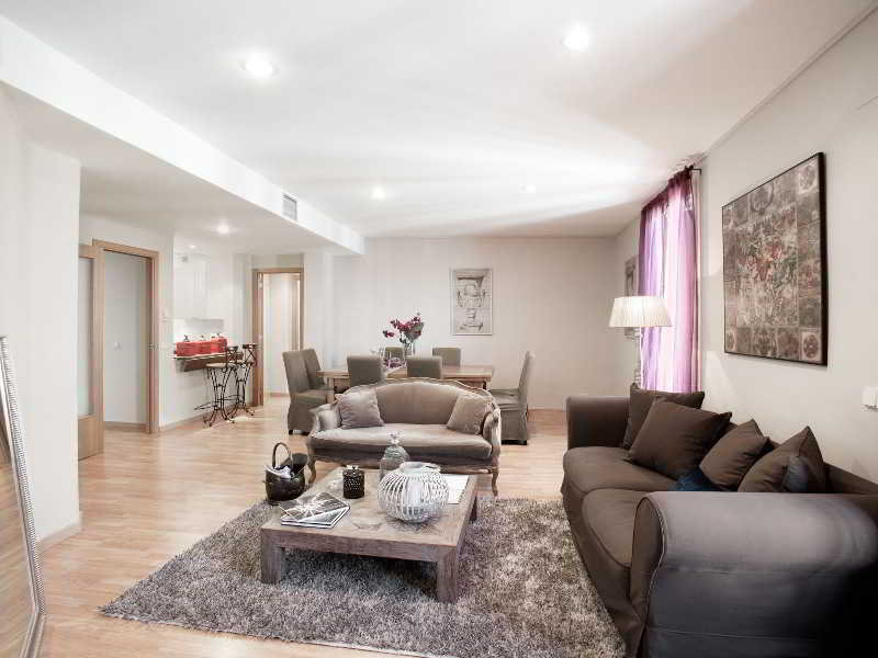 BCN Rambla Catalunya Apartments