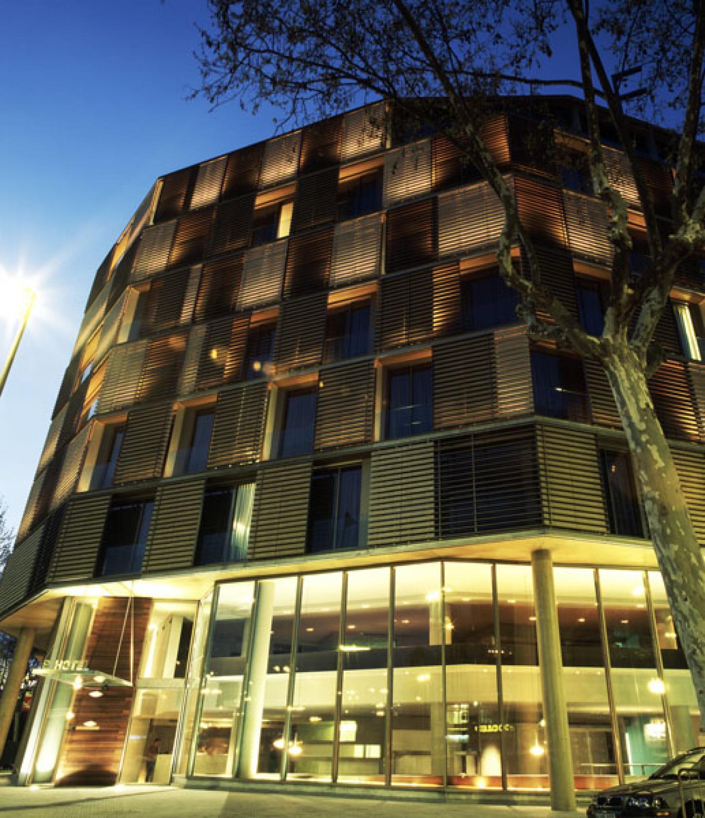 B-Hotel