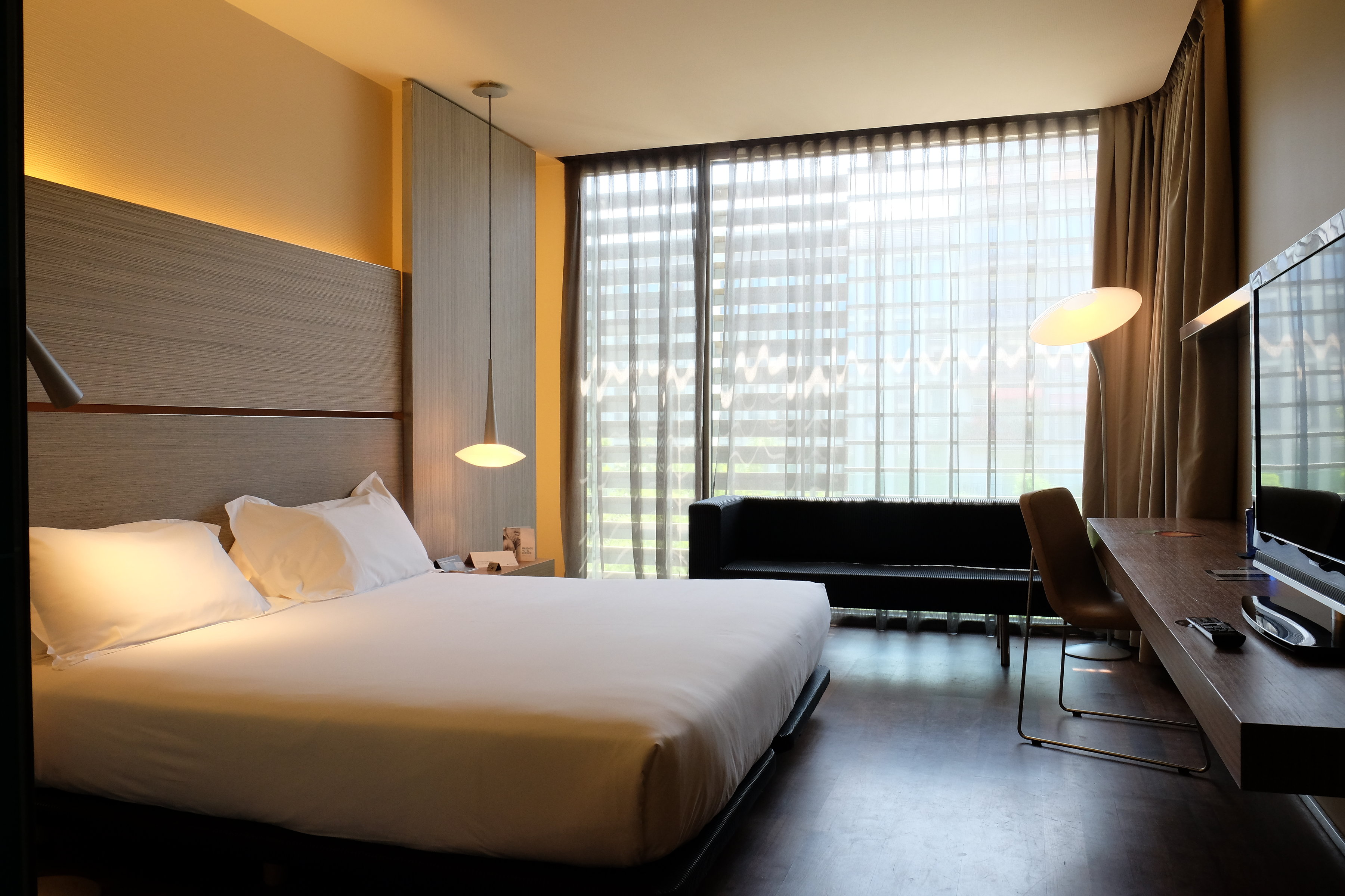 B-Hotel