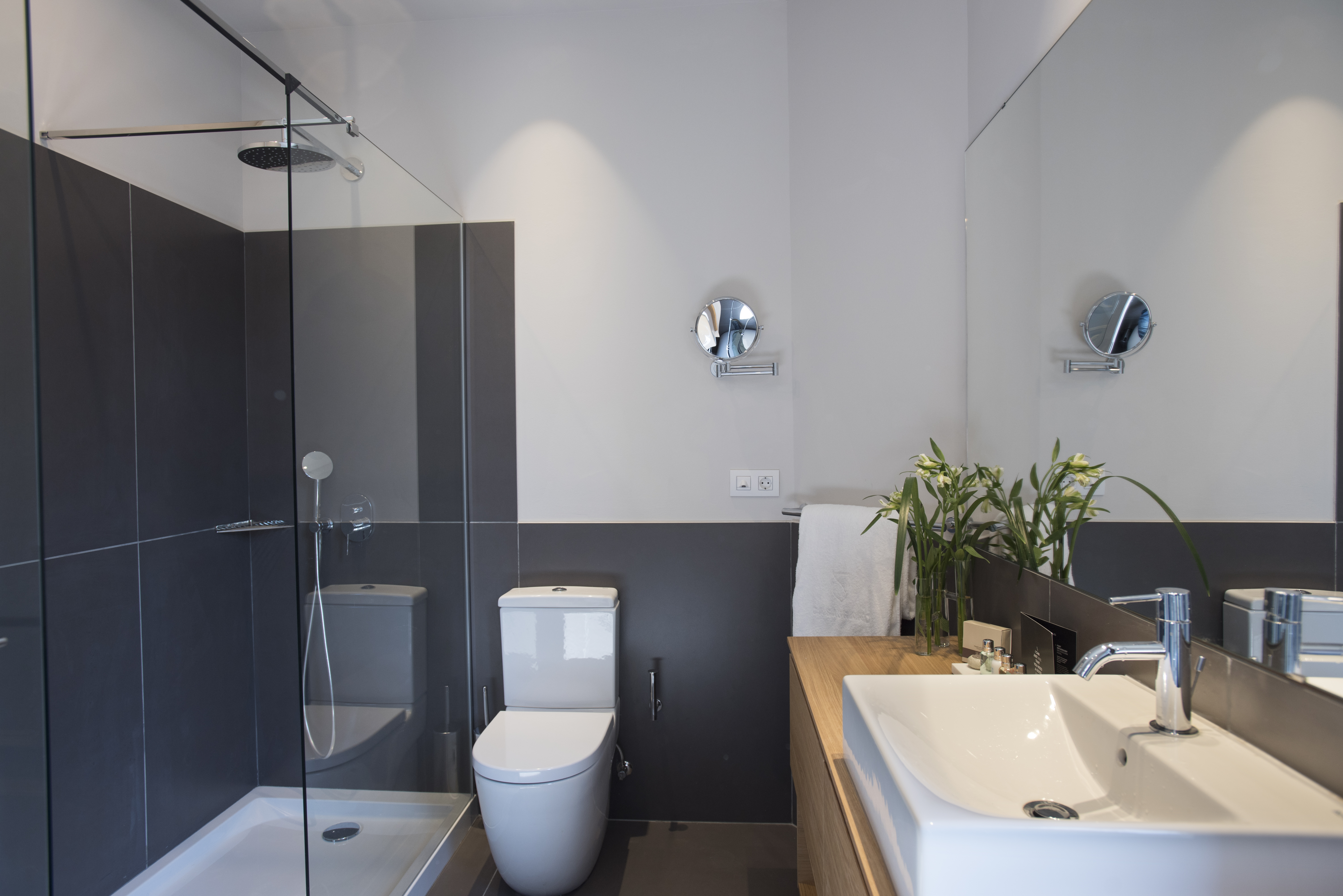 Casagrand Luxury Suites