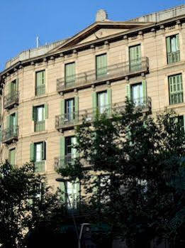 Claris Apartments