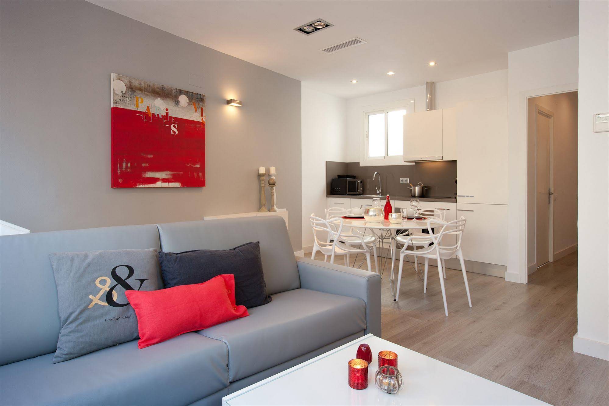 Click&Flat Seneca Suites
