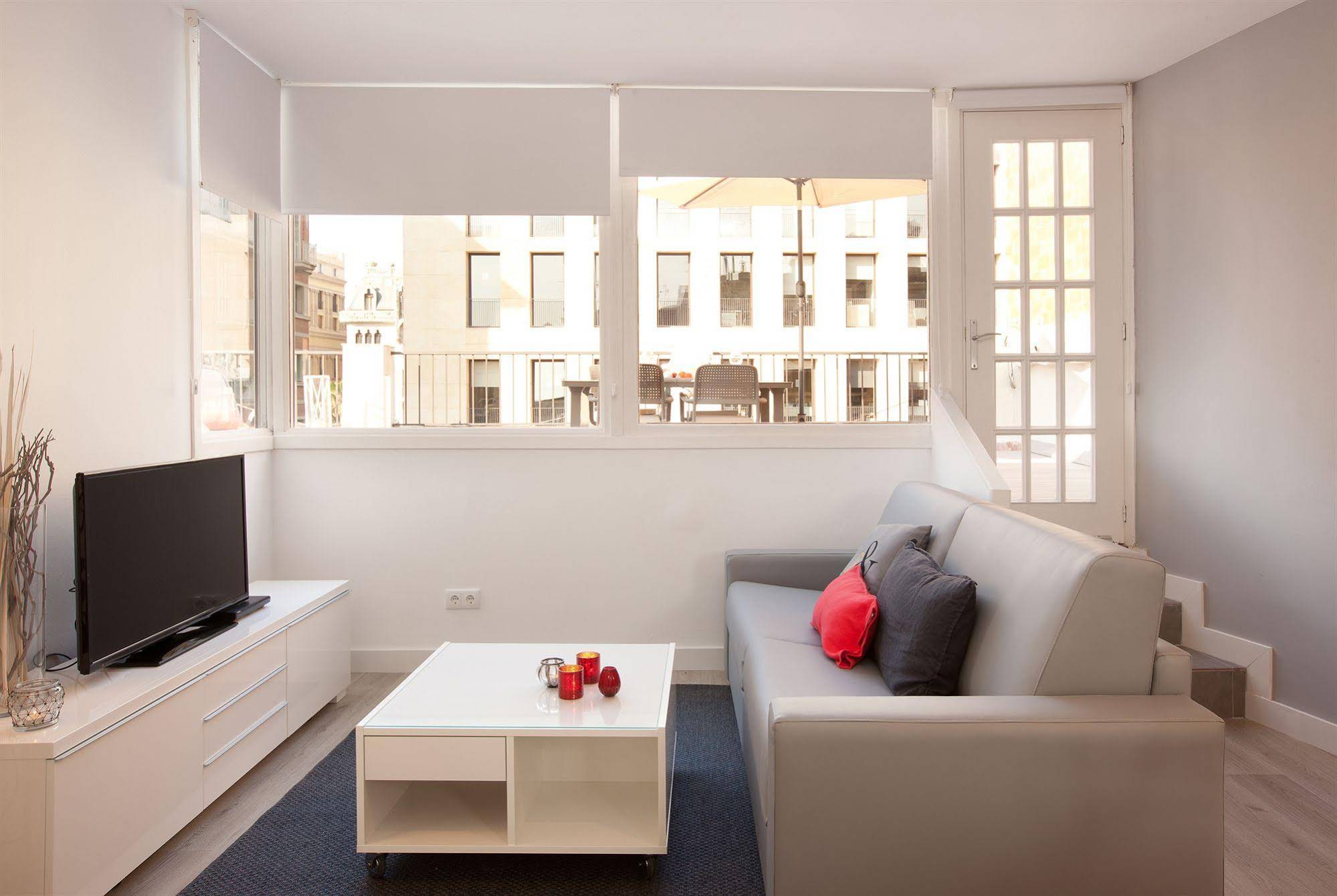 Click&Flat Seneca Suites