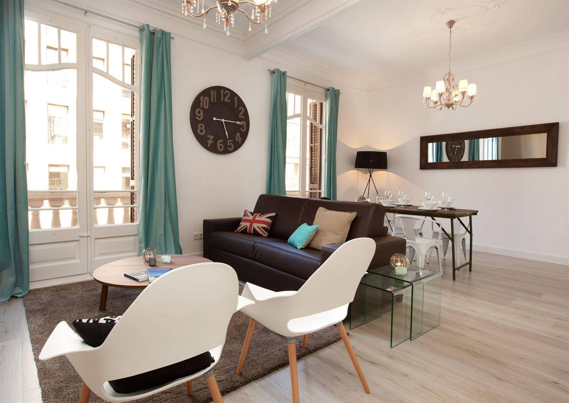 Click&Flat Seneca Suites