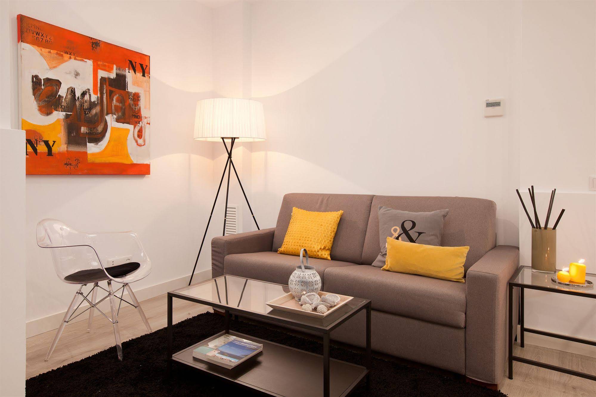 Click&Flat Seneca Suites