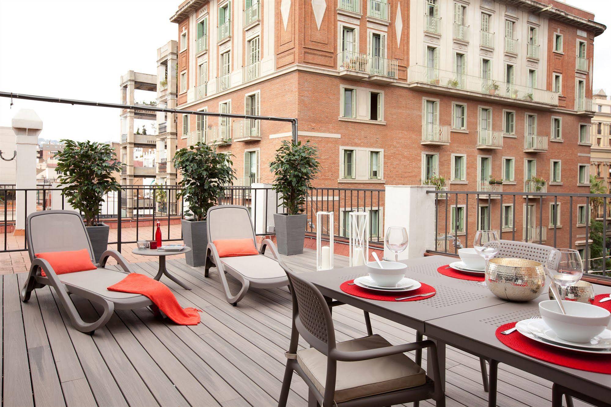 Click&Flat Seneca Suites