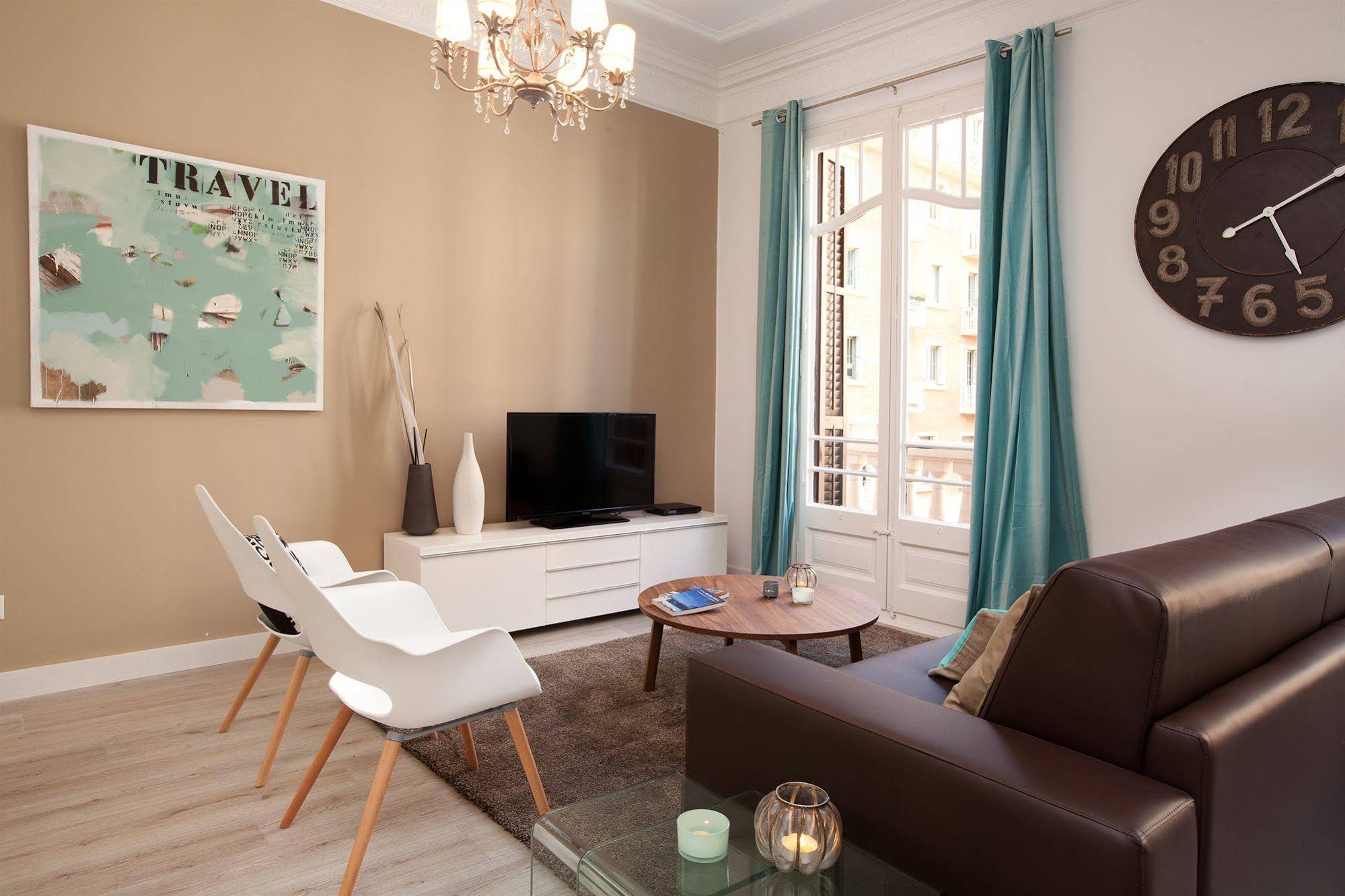 Click&Flat Seneca Suites