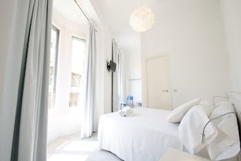 DingDong Express Hostel