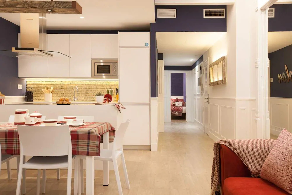 Enjoybcn Colon Apartments