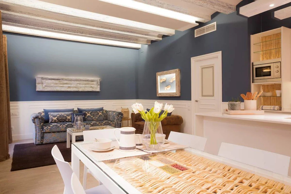 Enjoybcn Colon Apartments