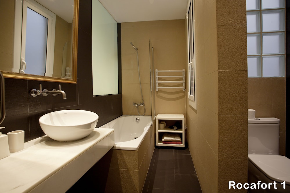Espai Barcelona Rocafort Apartments