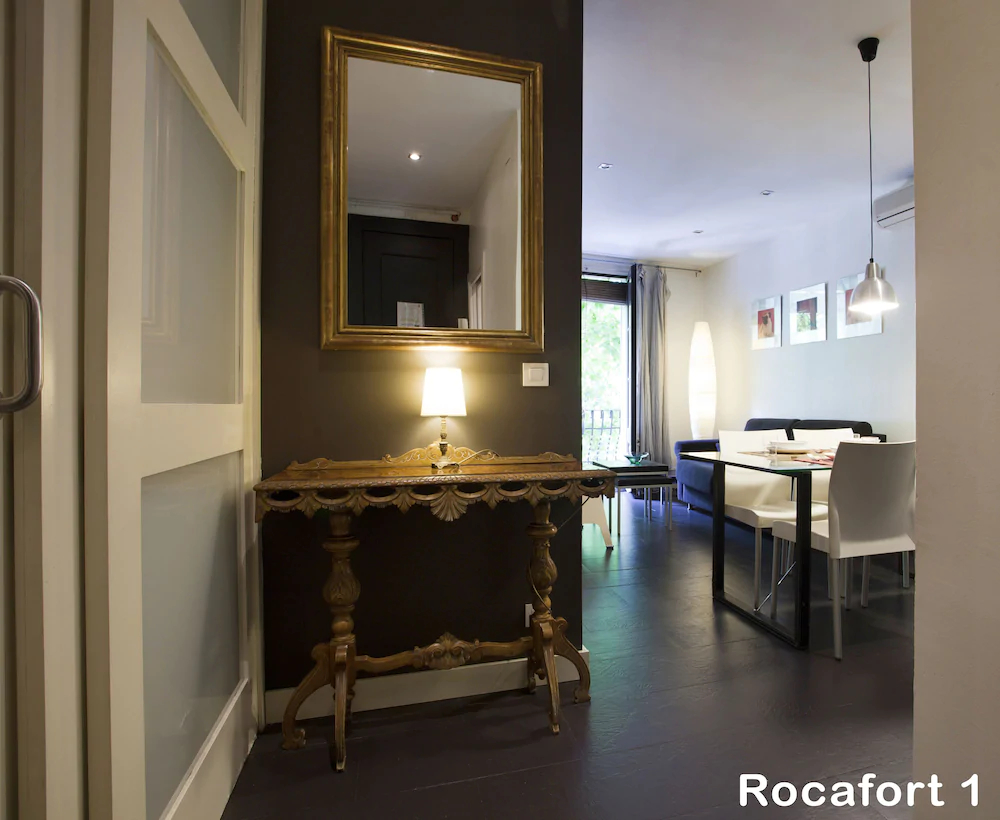Espai Barcelona Rocafort Apartments