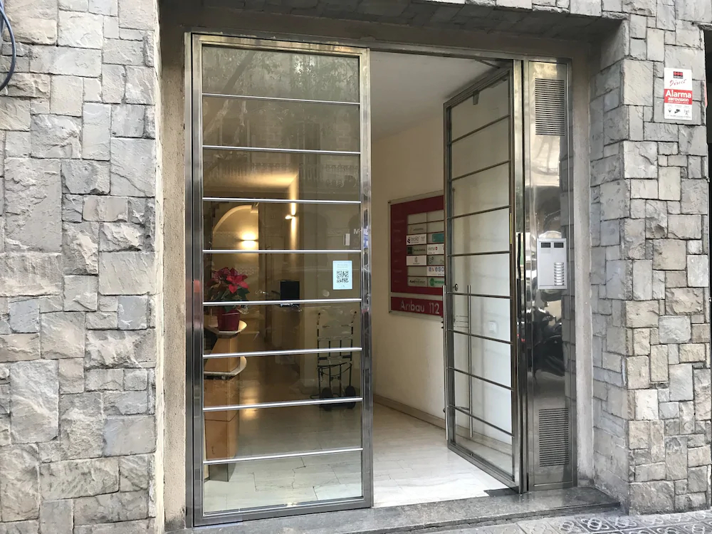 Fisa Rentals Aribau Apartments