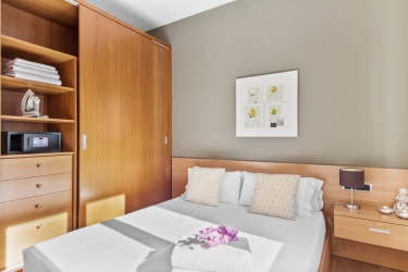 Fisa Rentals Ramblas Apartments