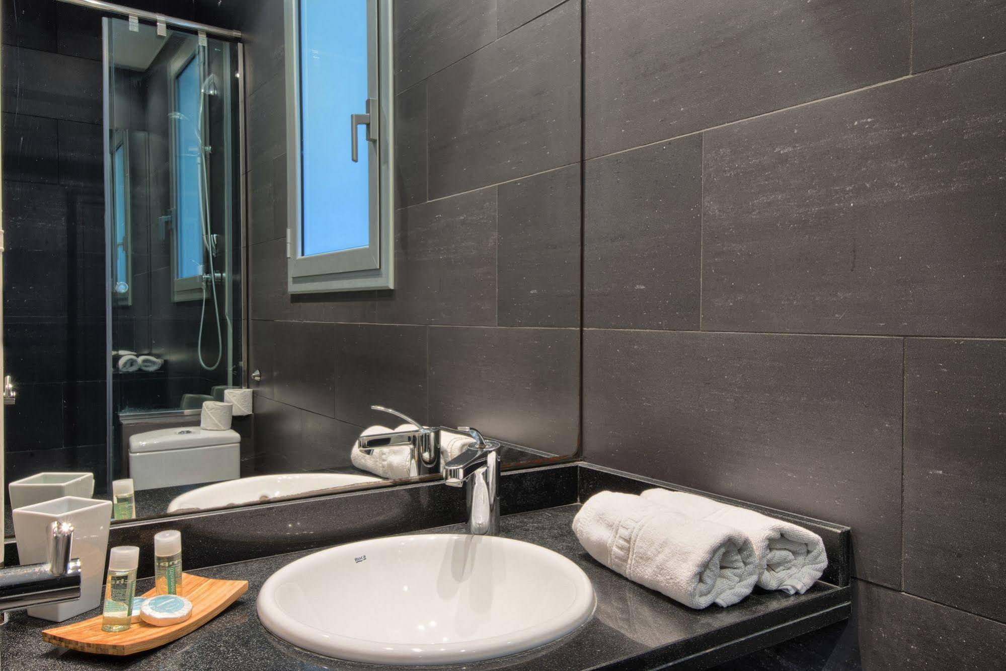 Fuster Apartments