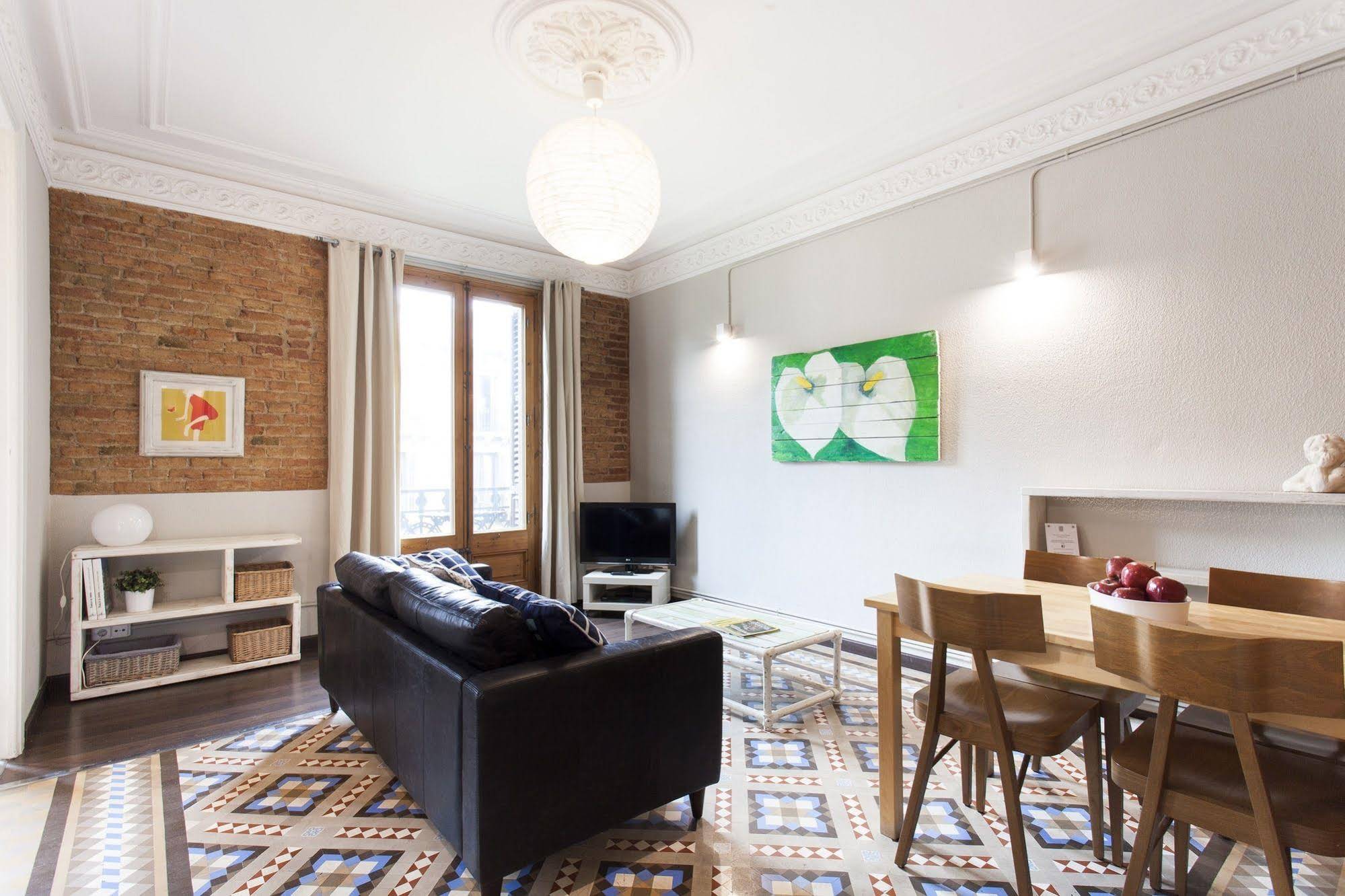 Fuster Apartments