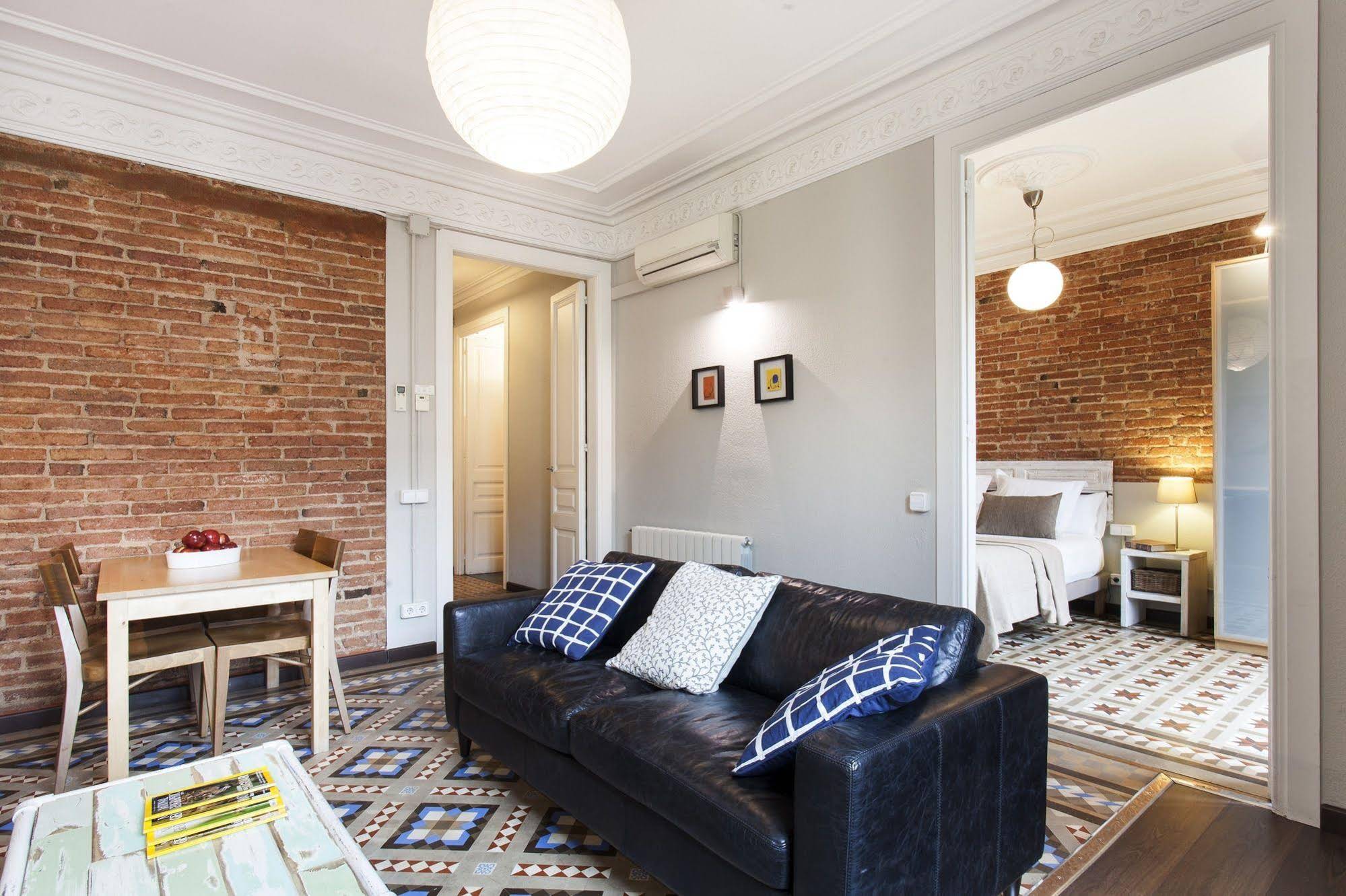 Fuster Apartments