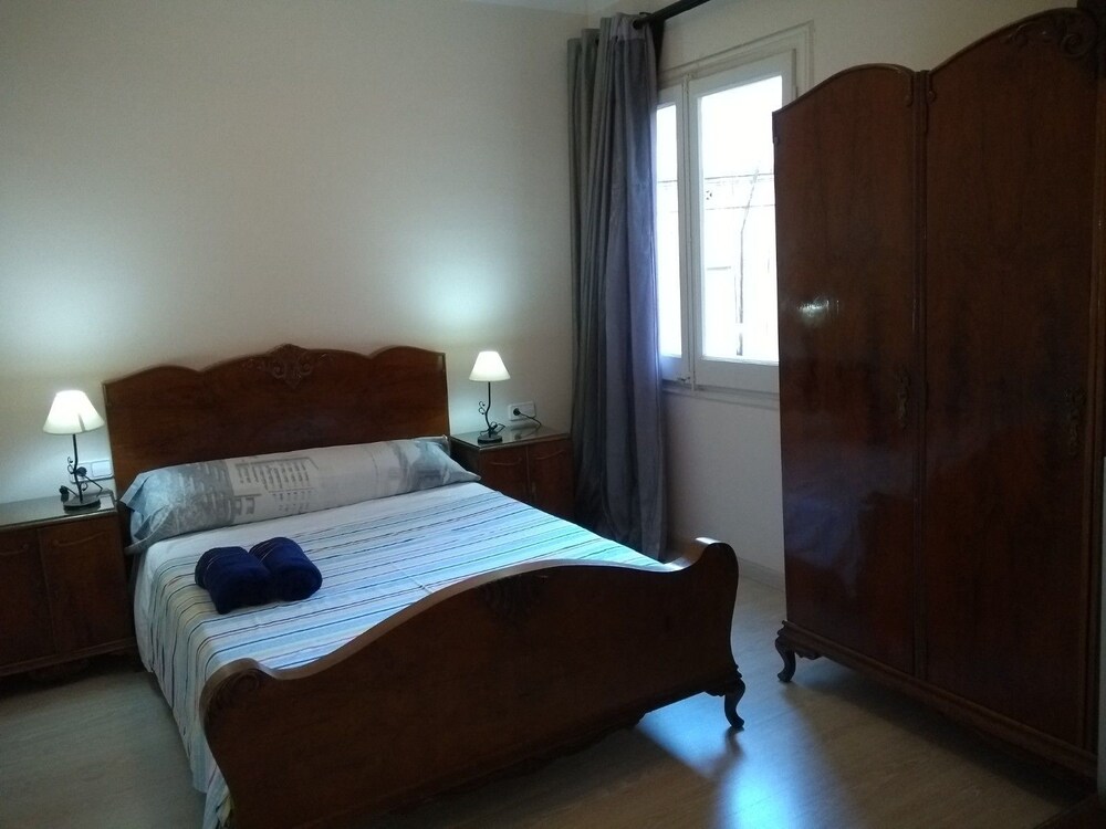 Gaudi Apartments Barcelona