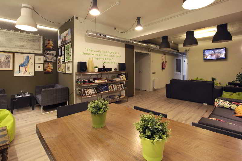 Gracia City Hostel