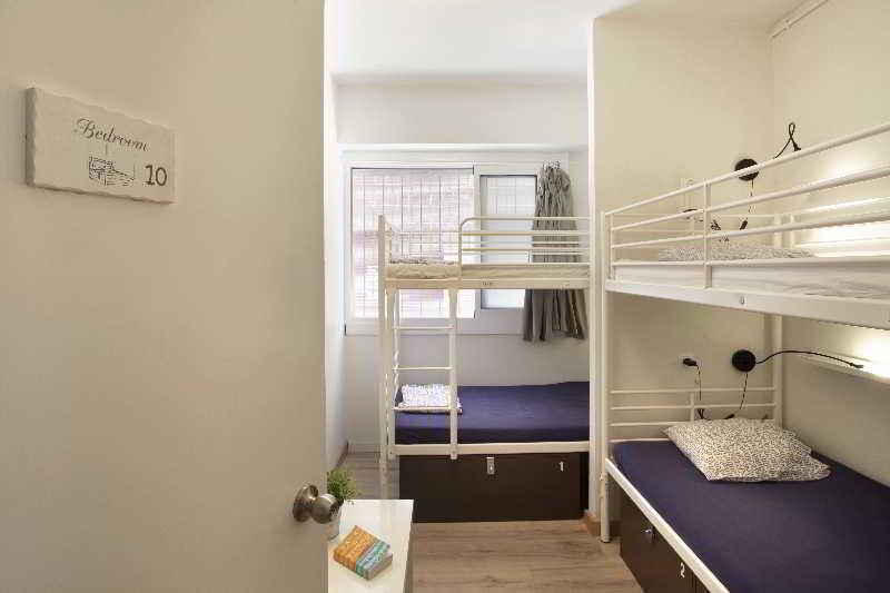 Gracia City Hostel
