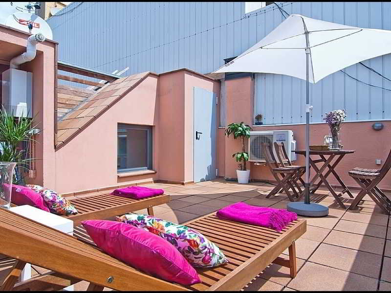 Gracia Pool Apartments Center