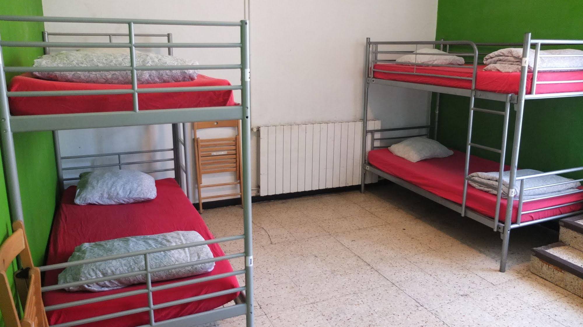 Graffiti Hostel