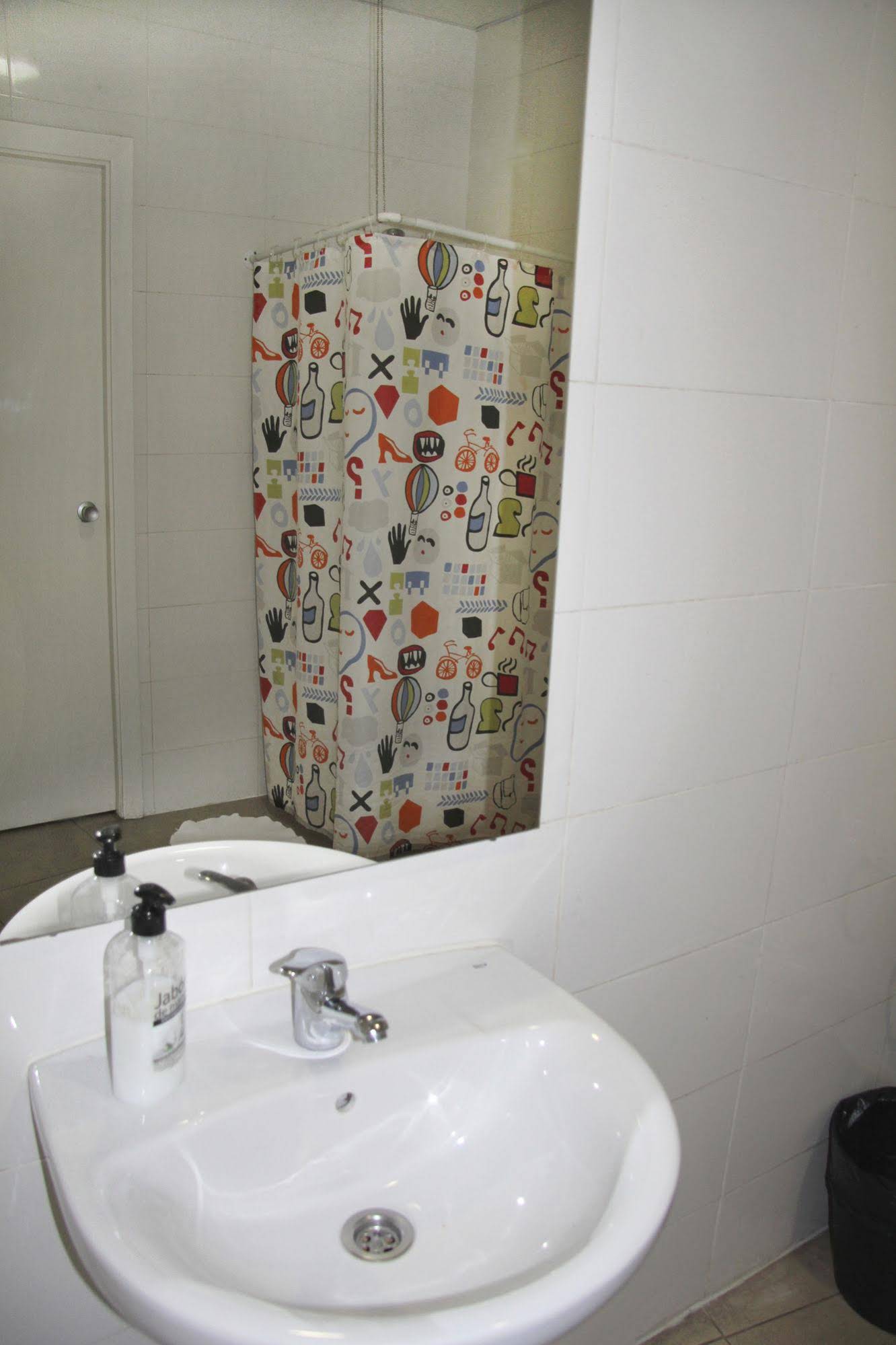 Graffiti Hostel