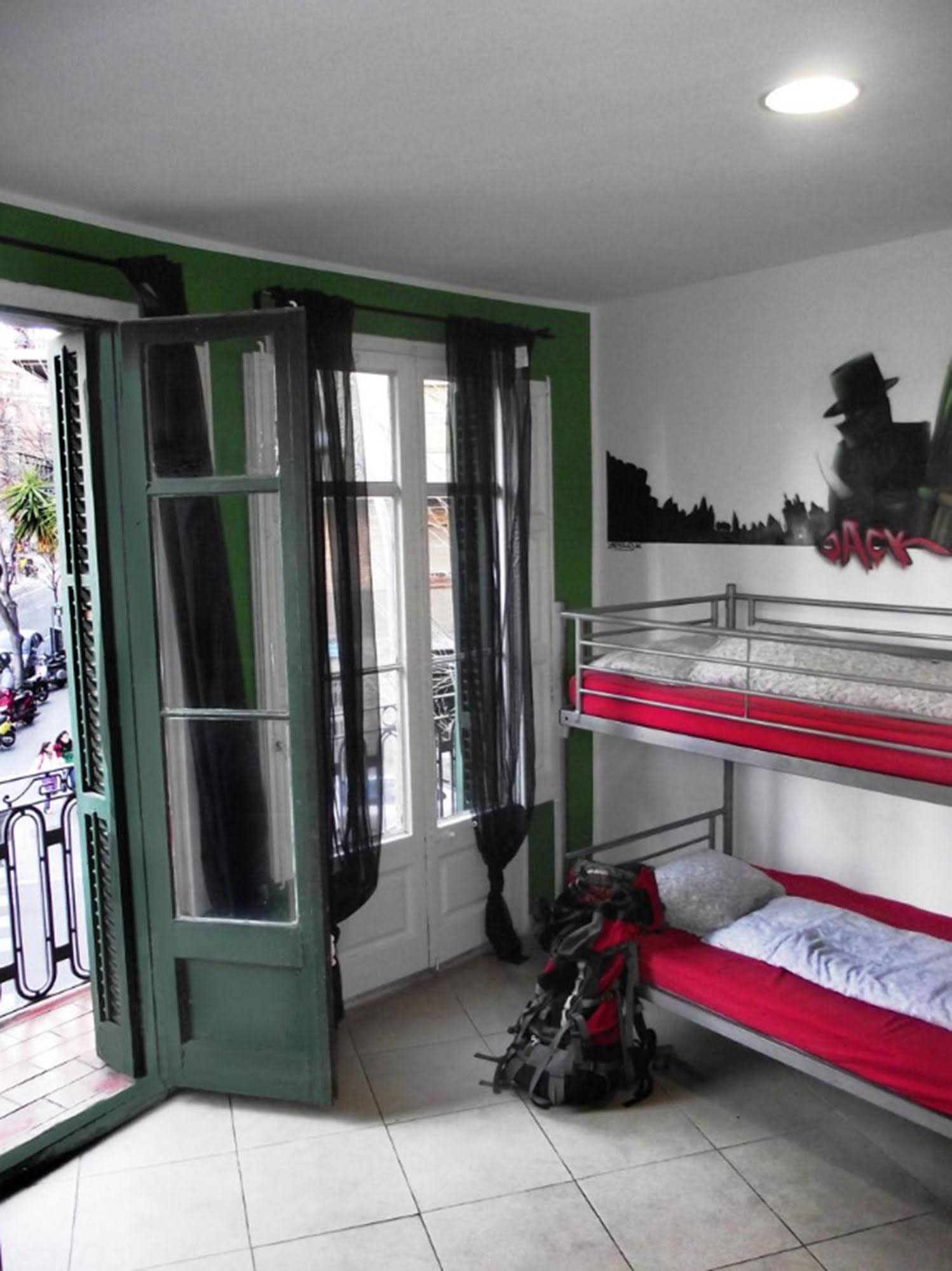 Graffiti Hostel