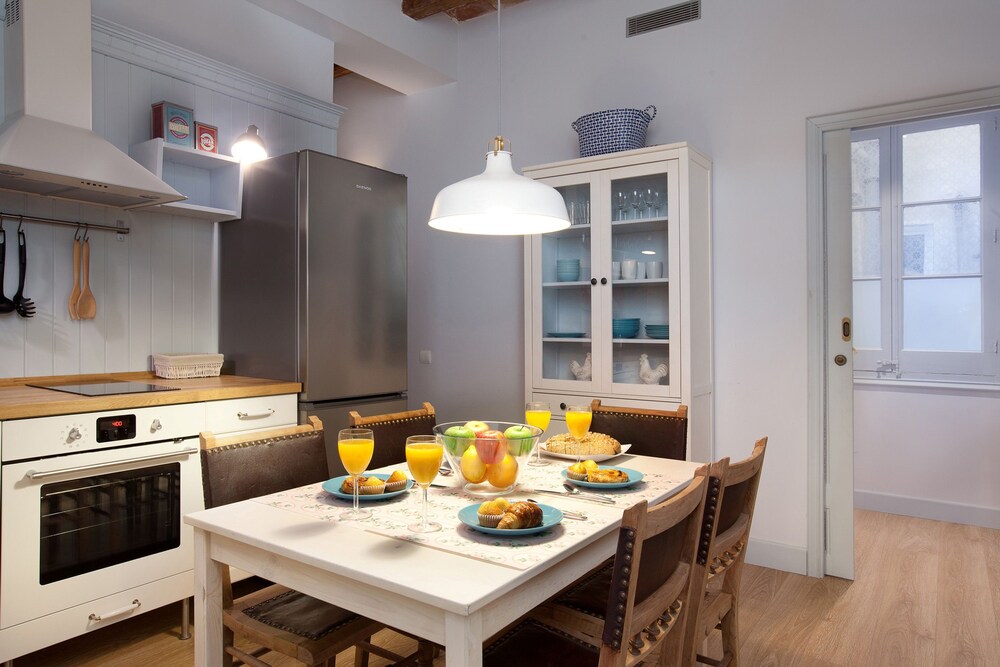 Habitat Apartments Alaia