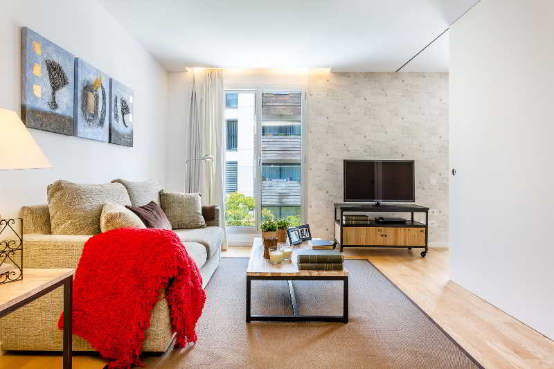 Urban District Apartments - Rambla Suites & Pool