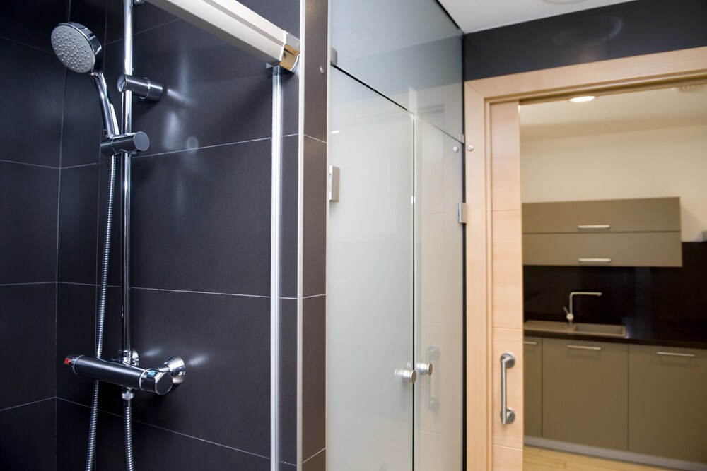 Home To Home Barcelona