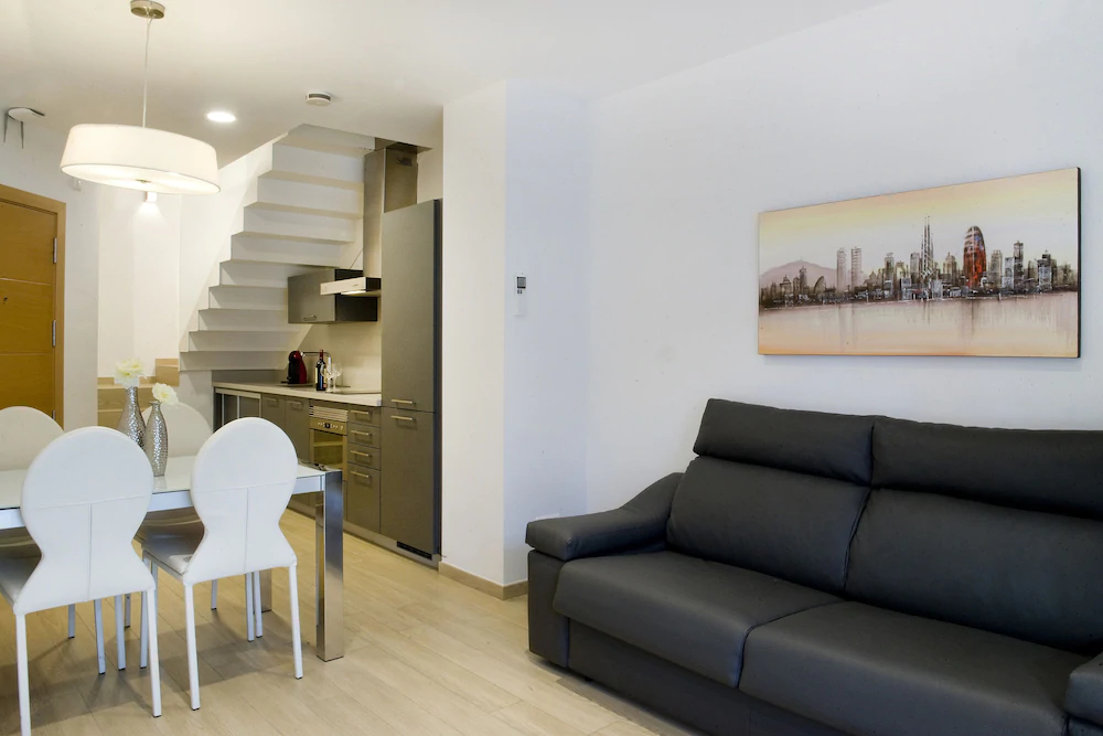 Home To Home Barcelona