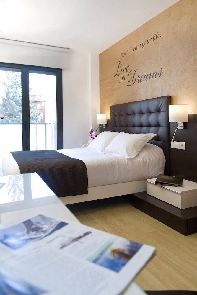 Home To Home Barcelona