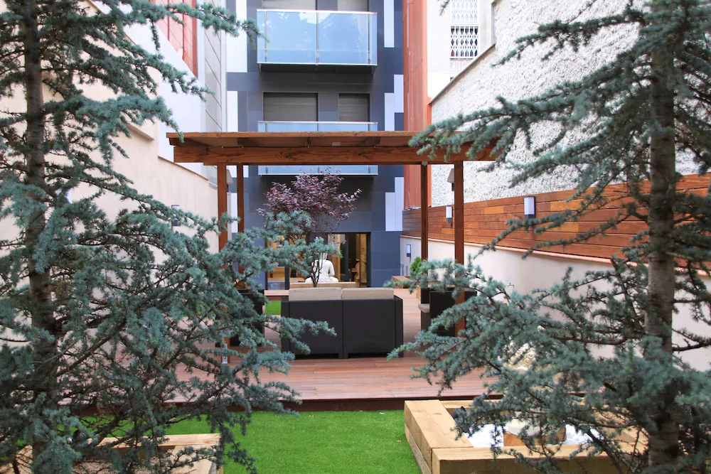 Home To Home Barcelona