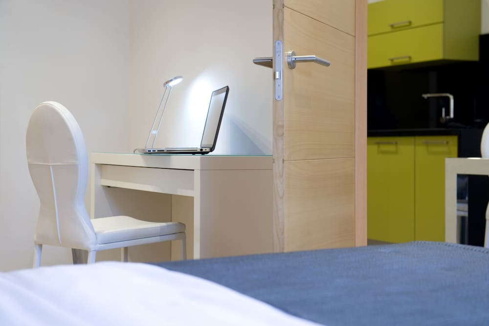 Home To Home Barcelona