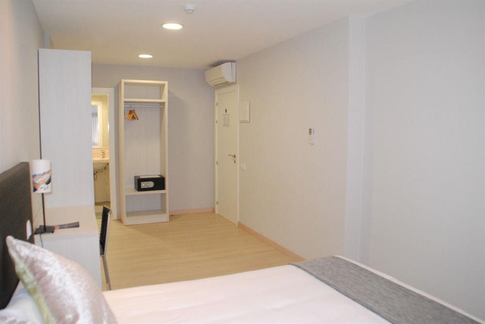 Hostal Aslyp 114 Barcelona