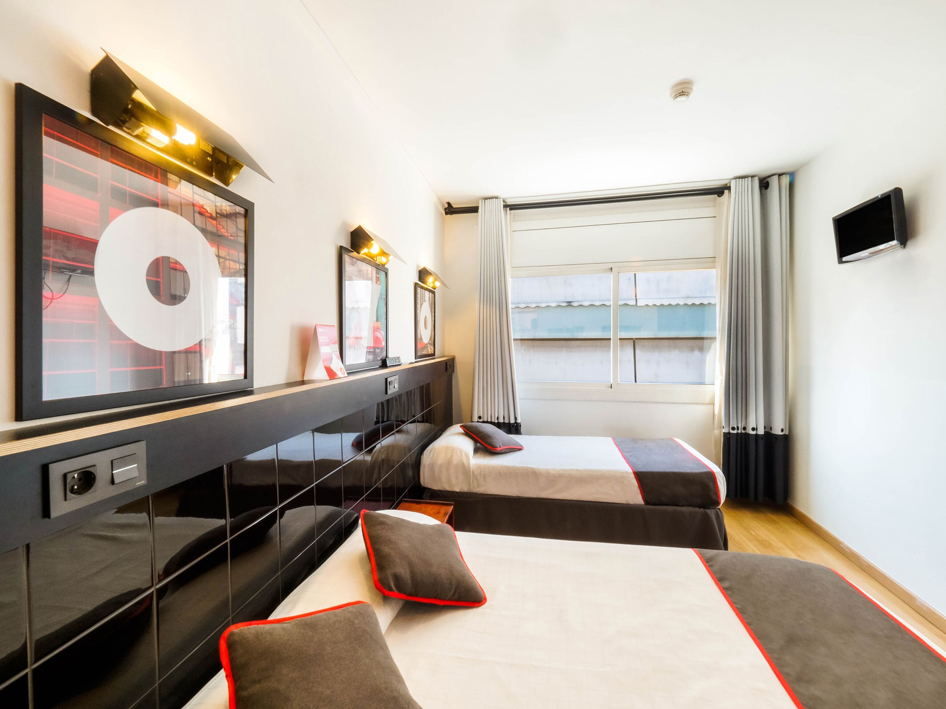 Hostal Athenas Sant Adria de Besos
