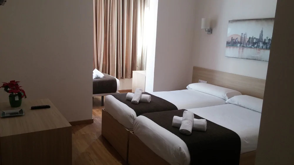 Hostal Barcelona Travel