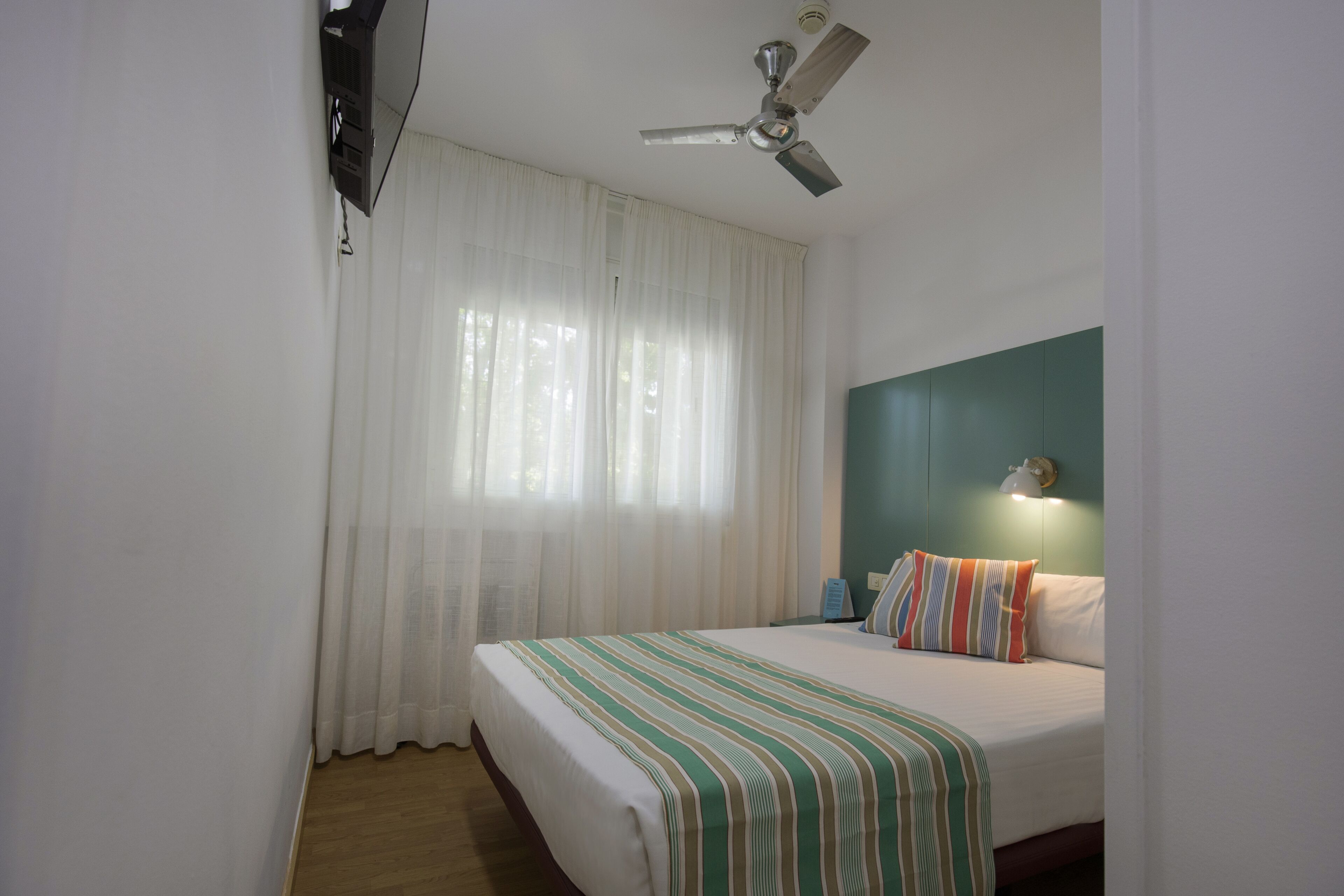 Hostal BCN Port