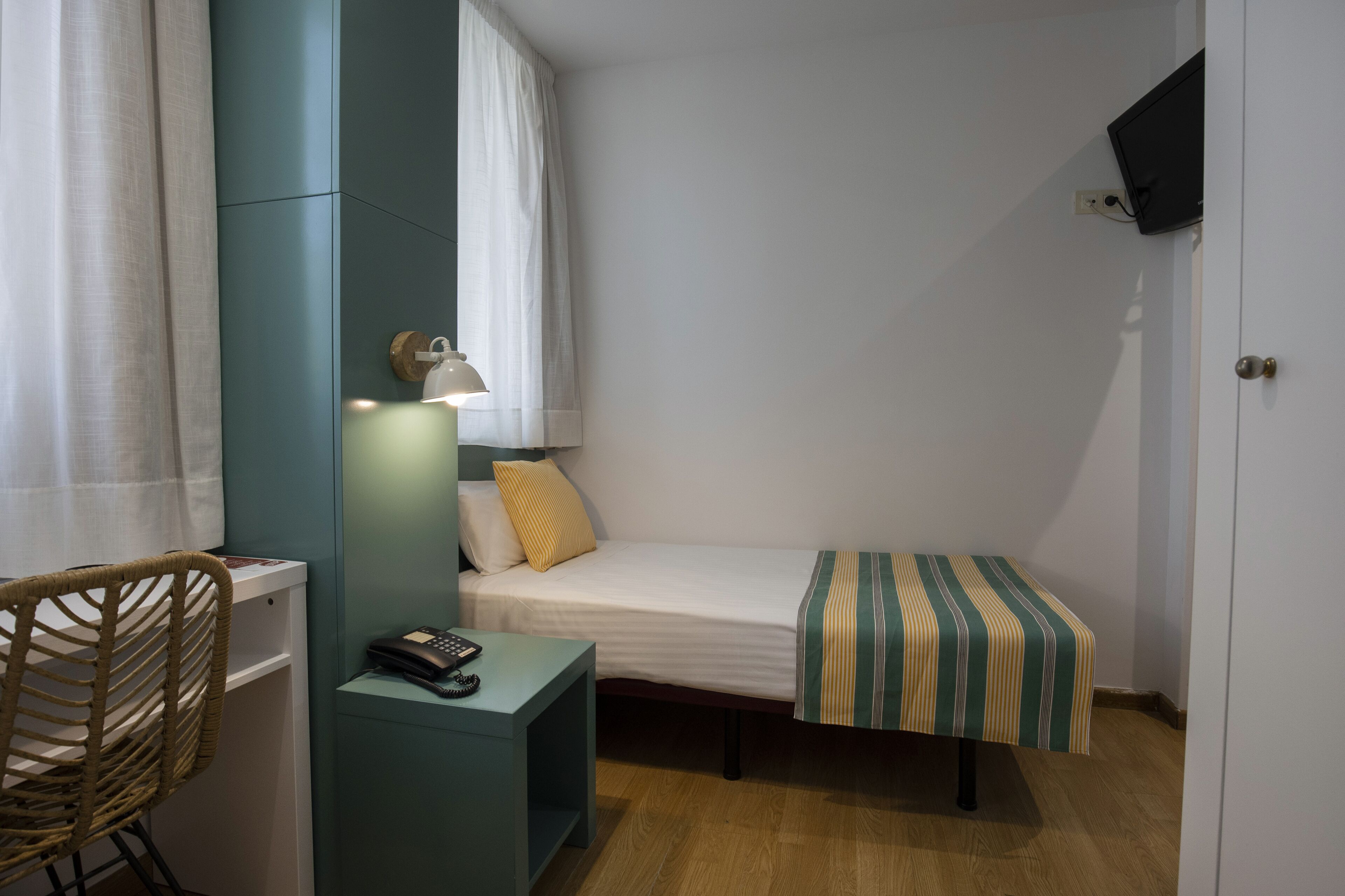 Hostal BCN Port