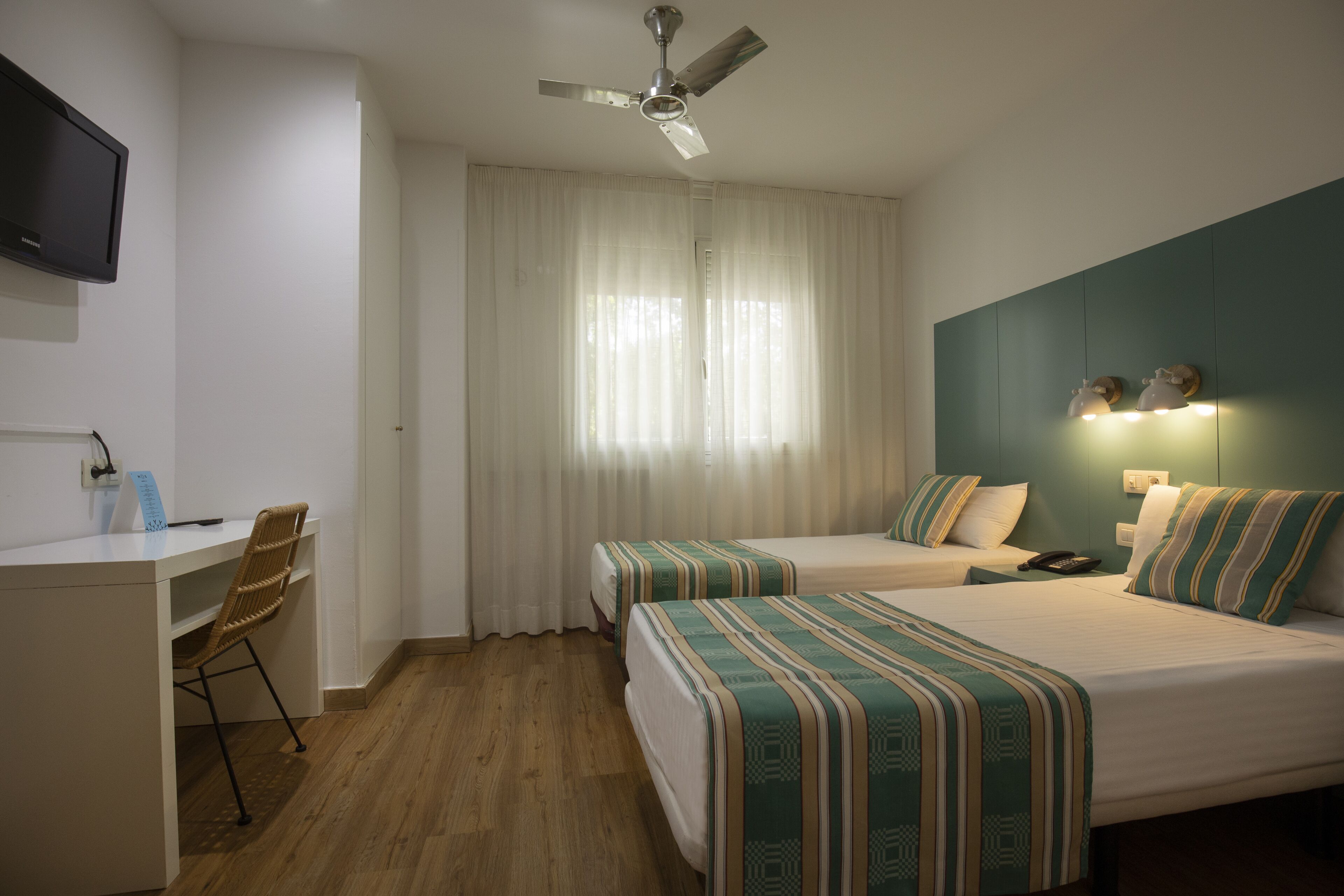 Hostal BCN Port