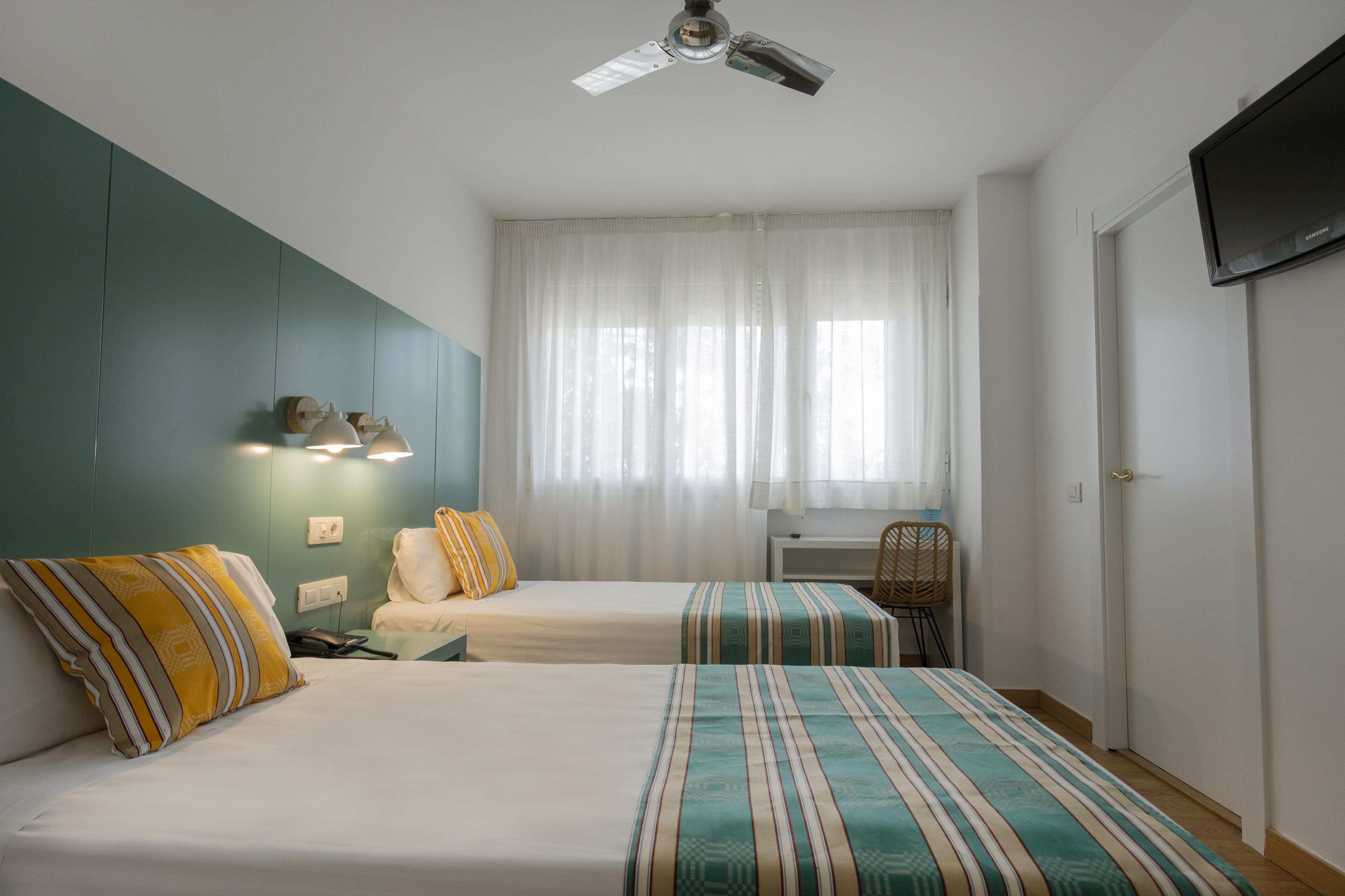 Hostal BCN Port