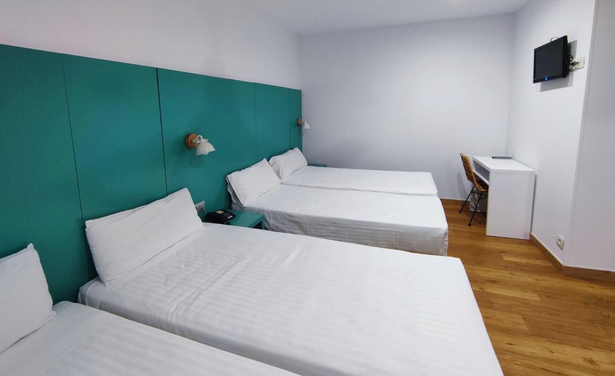 Hostal BCN Port