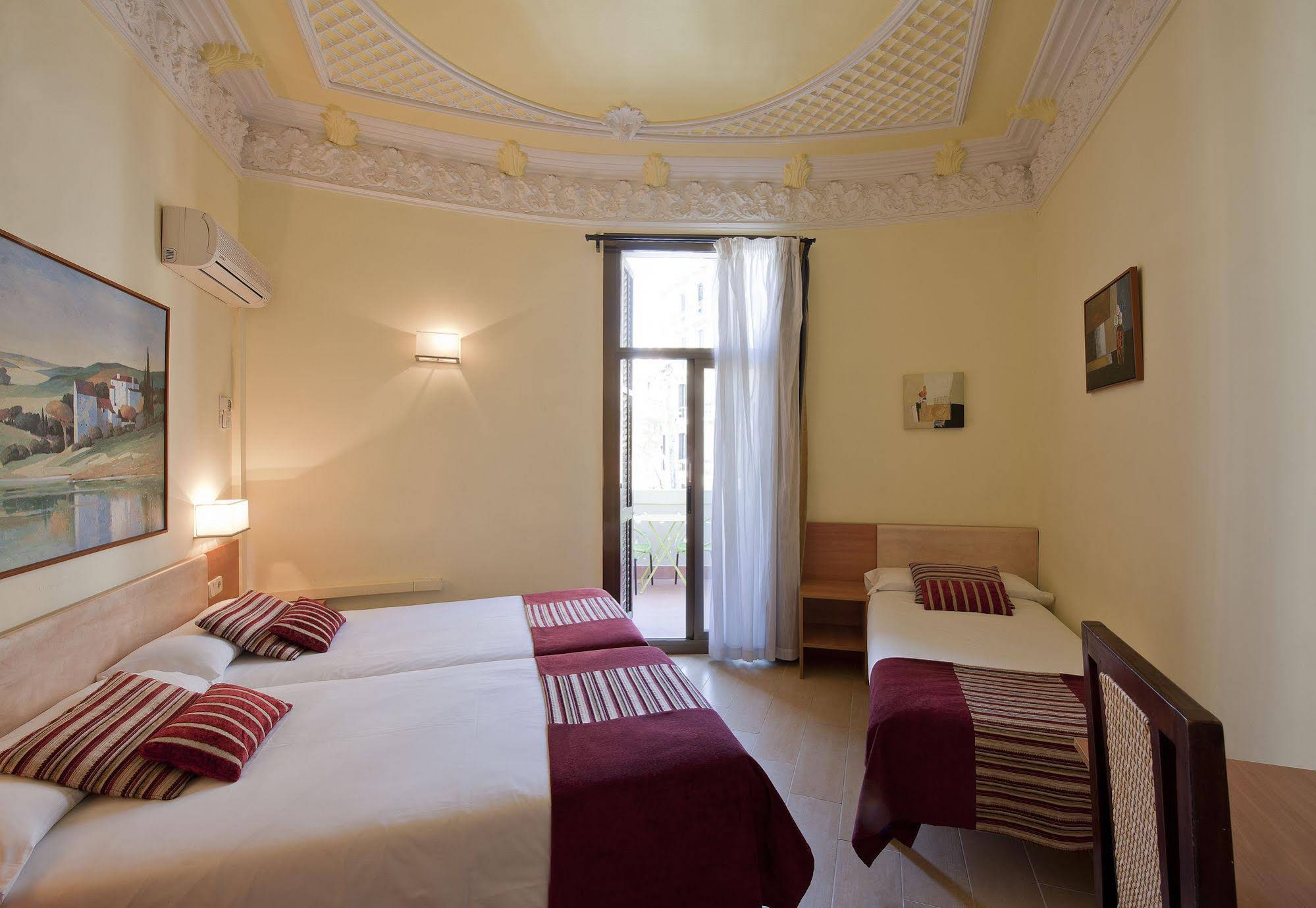 Hostal Central Barcelona